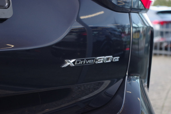 BMW X3 xDrive30e 293 PK High Executive M-Sport, Kuipstoelen, H/K Sound, Panoramadak, Adap. Cruise Control