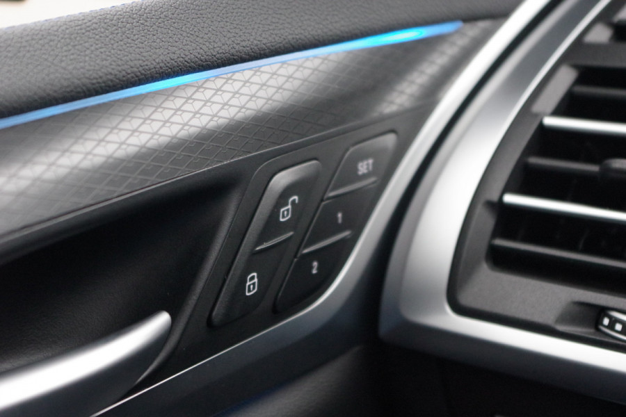 BMW X3 xDrive30e 293 PK High Executive M-Sport, Kuipstoelen, H/K Sound, Panoramadak, Adap. Cruise Control