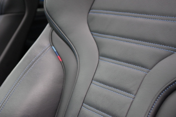 BMW X3 xDrive30e 293 PK High Executive M-Sport, Kuipstoelen, H/K Sound, Panoramadak, Adap. Cruise Control