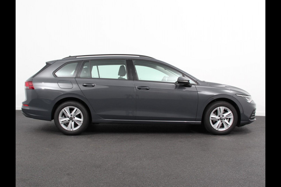 Volkswagen Golf Variant 1.5 eTSI 130pk DSG Life | Navigatie | Apple Carplay/Android Auto | Inklapbare trekhaak | Parkeersensoren | Adaptive Cruise Control | Stoel- en stuurverwarming | Climate Control | Lichtmetalen Velgen