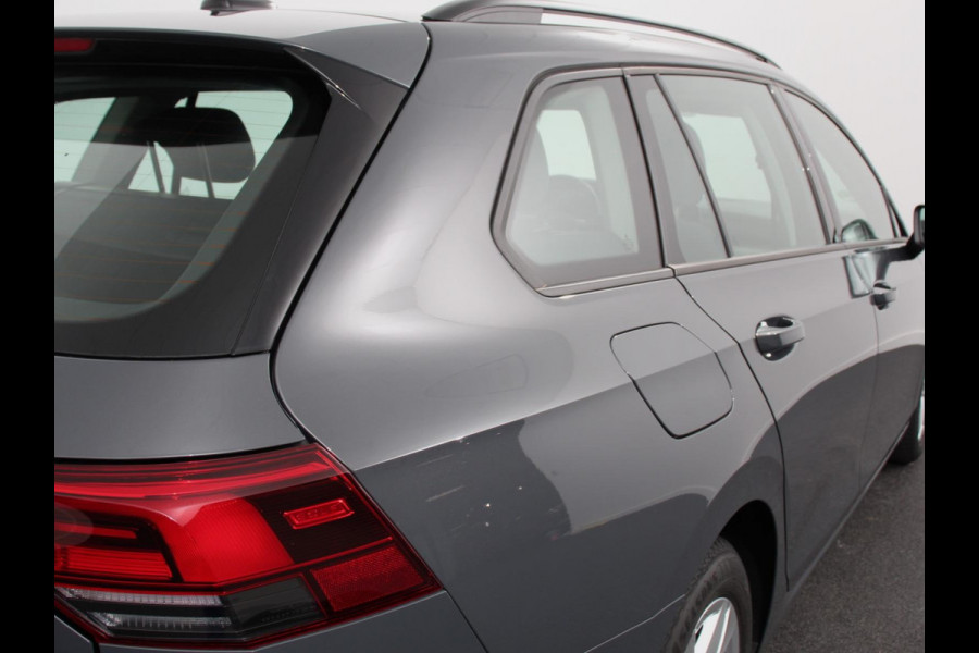 Volkswagen Golf Variant 1.5 eTSI 130pk DSG Life | Navigatie | Apple Carplay/Android Auto | Inklapbare trekhaak | Parkeersensoren | Adaptive Cruise Control | Stoel- en stuurverwarming | Climate Control | Lichtmetalen Velgen