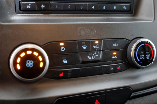 Ford Transit Custom 340 2.0 TDCI 130pk L2H1 Trend D.C. Camera/Trekhaak 2800kg 09-2021