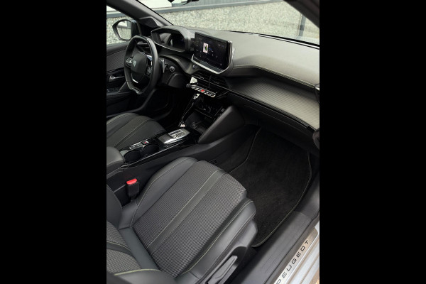 Peugeot 208 Hybrid 136 e-DCS6 GT Premium Panorama