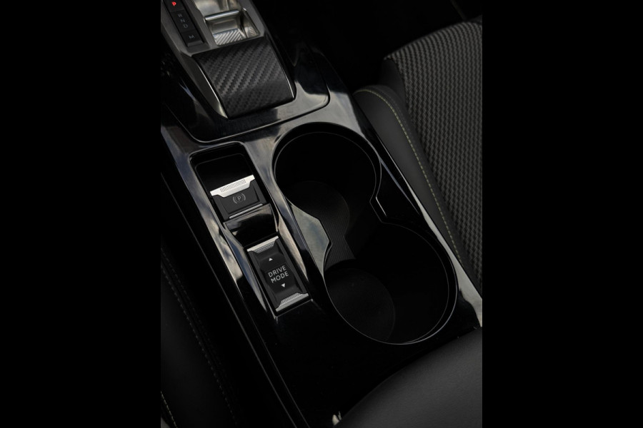 Peugeot 208 Hybrid 136 e-DCS6 GT Premium Panorama