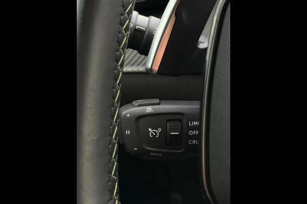 Peugeot 208 Hybrid 136 e-DCS6 GT Premium Panorama