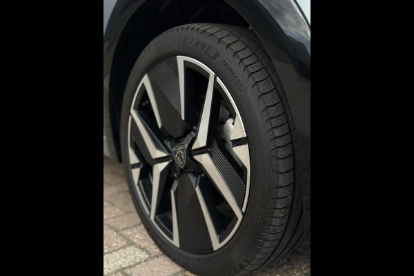 Peugeot 208 Hybrid 136 e-DCS6 GT Premium Panorama