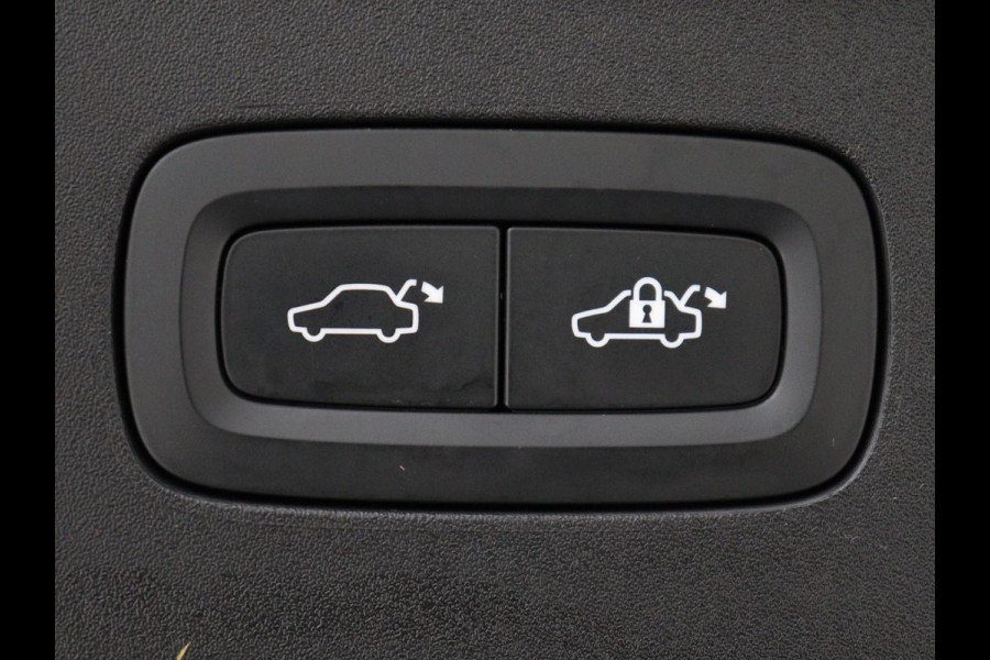 Polestar 2 Long Range Single Motor 78 kWh | SOH 90% | Trekhaak | Stoelverwarming | Carplay | Camera | Navigatie | Full LED | Memory