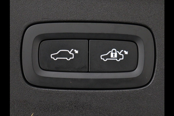 Polestar 2 Long Range Single Motor 78 kWh | SOH 90% | Trekhaak | Stoelverwarming | Carplay | Camera | Navigatie | Full LED | Memory