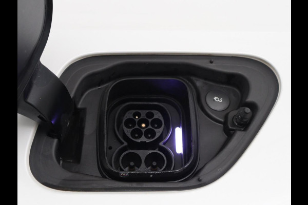 Polestar 2 Long Range Single Motor 78 kWh | SOH 90% | Trekhaak | Stoelverwarming | Carplay | Camera | Navigatie | Full LED | Memory