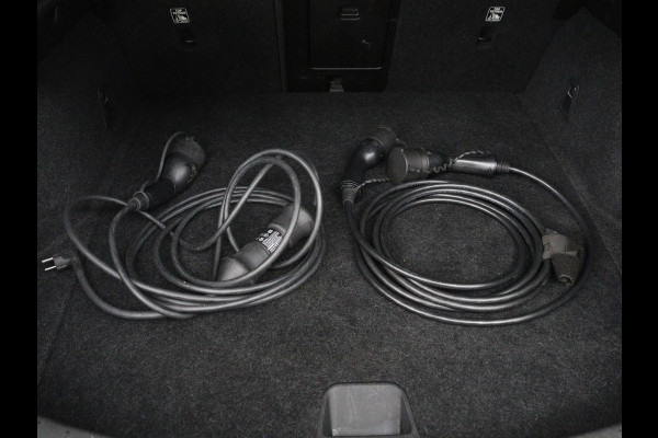 Polestar 2 Long Range Single Motor 78 kWh | SOH 90% | Trekhaak | Stoelverwarming | Carplay | Camera | Navigatie | Full LED | Memory