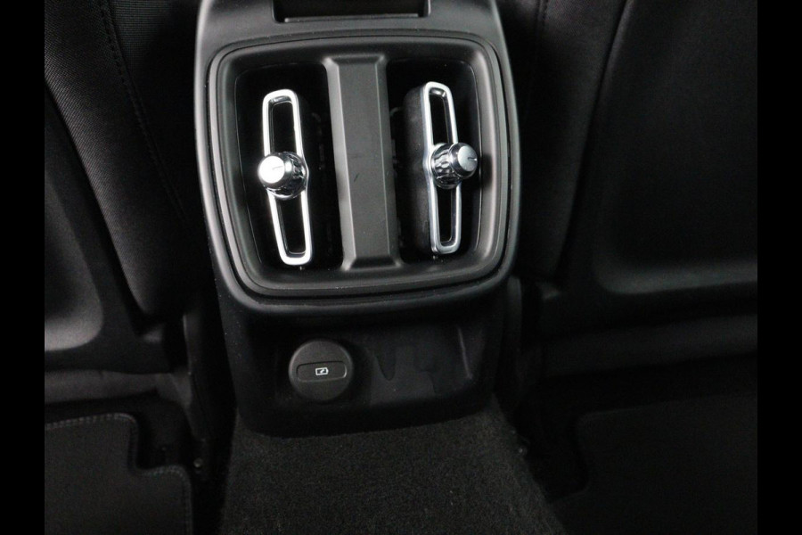 Polestar 2 Long Range Single Motor 78 kWh | SOH 90% | Trekhaak | Stoelverwarming | Carplay | Camera | Navigatie | Full LED | Memory