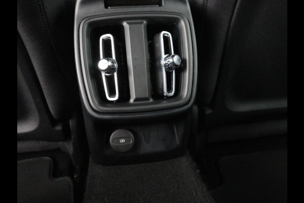 Polestar 2 Long Range Single Motor 78 kWh | SOH 90% | Trekhaak | Stoelverwarming | Carplay | Camera | Navigatie | Full LED | Memory