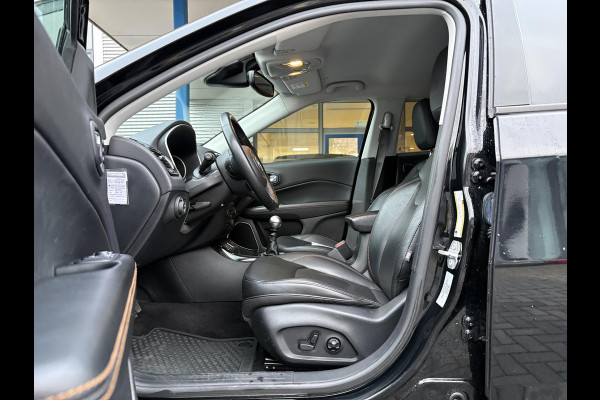 Jeep Compass 1.4 MultiAir Opening Edition Plus | Leder | Beats Audio | Stoel- & Stuurverwarming | Navigatie | Elek. Verstelbare Stoelen | Xenon |