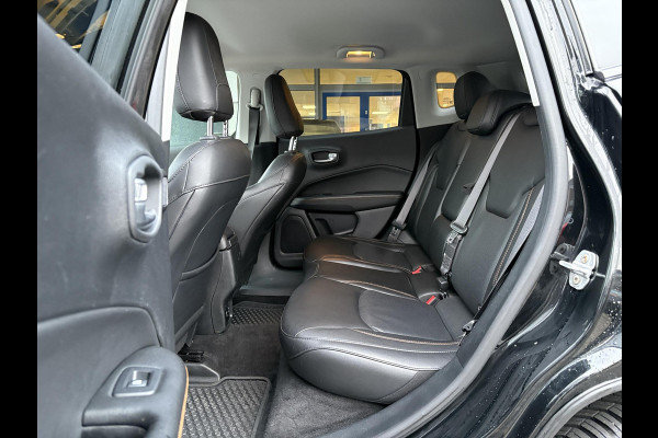 Jeep Compass 1.4 MultiAir Opening Edition Plus | Leder | Beats Audio | Stoel- & Stuurverwarming | Navigatie | Elek. Verstelbare Stoelen | Xenon |