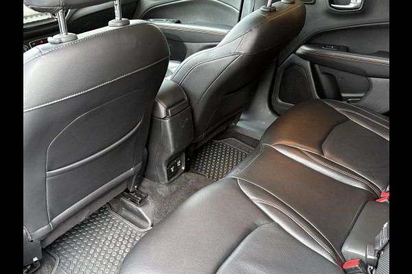Jeep Compass 1.4 MultiAir Opening Edition Plus | Leder | Beats Audio | Stoel- & Stuurverwarming | Navigatie | Elek. Verstelbare Stoelen | Xenon |