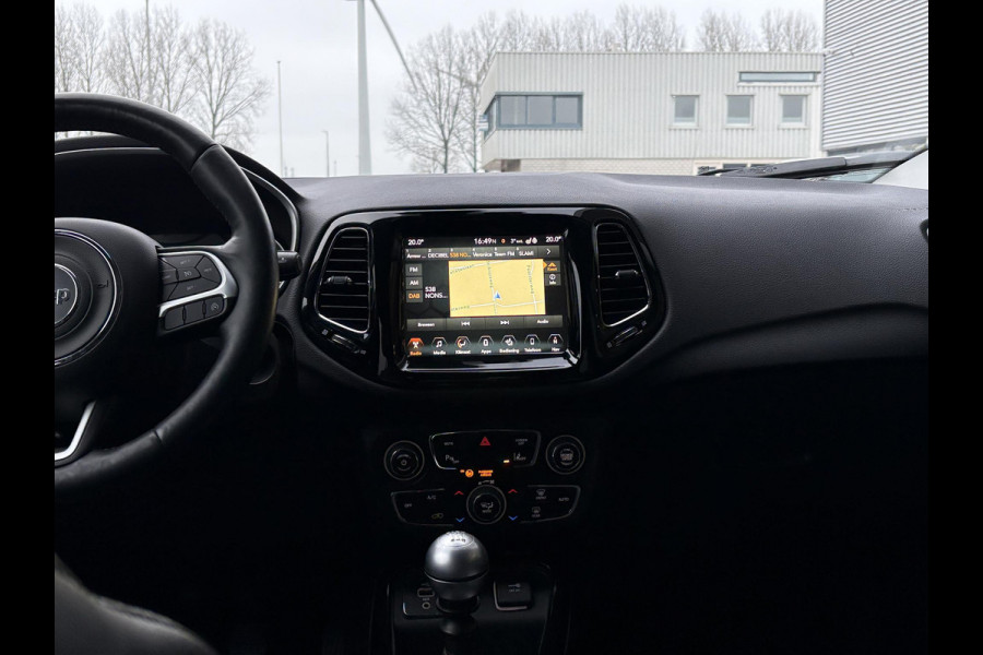 Jeep Compass 1.4 MultiAir Opening Edition Plus | Leder | Beats Audio | Stoel- & Stuurverwarming | Navigatie | Elek. Verstelbare Stoelen | Xenon |