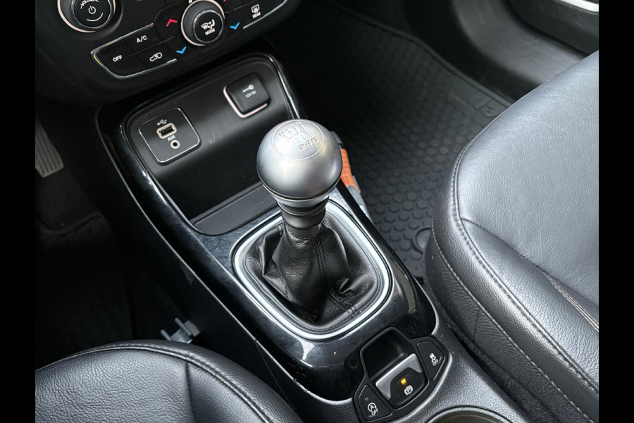 Jeep Compass 1.4 MultiAir Opening Edition Plus | Leder | Beats Audio | Stoel- & Stuurverwarming | Navigatie | Elek. Verstelbare Stoelen | Xenon |