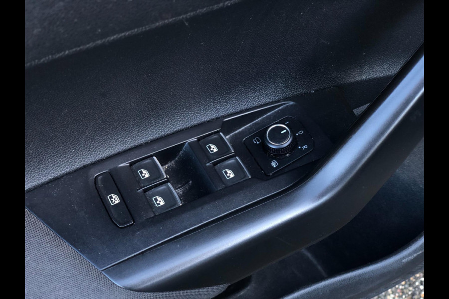 Volkswagen Polo 1.0 TSI Comfortline RIJKLAAR! | Navi, Carplay/Android, ACC, Airco | 1e Eigenaar | NAP | NIEUWE Allseason banden! |