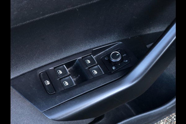 Volkswagen Polo 1.0 TSI Comfortline RIJKLAAR! | Navi, Carplay/Android, ACC, Airco | 1e Eigenaar | NAP | NIEUWE Allseason banden! |