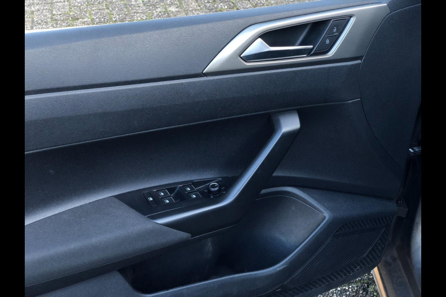 Volkswagen Polo 1.0 TSI Comfortline RIJKLAAR! | Navi, Carplay/Android, ACC, Airco | 1e Eigenaar | NAP | NIEUWE Allseason banden! |