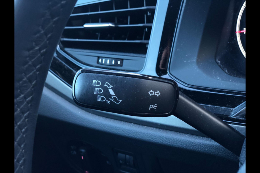 Volkswagen Polo 1.0 TSI Comfortline RIJKLAAR! | Navi, Carplay/Android, ACC, Airco | 1e Eigenaar | NAP | NIEUWE Allseason banden! |