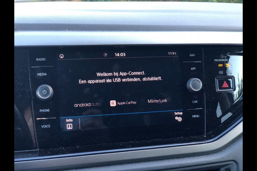 Volkswagen Polo 1.0 TSI Comfortline RIJKLAAR! | Navi, Carplay/Android, ACC, Airco | 1e Eigenaar | NAP | NIEUWE Allseason banden! |