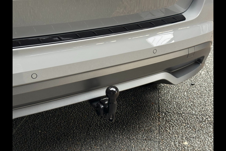 Škoda Kamiq 1.0 TSI110pk autom/panoramadak/camera/black optic/trekhaak/climate control/apple/android carplay