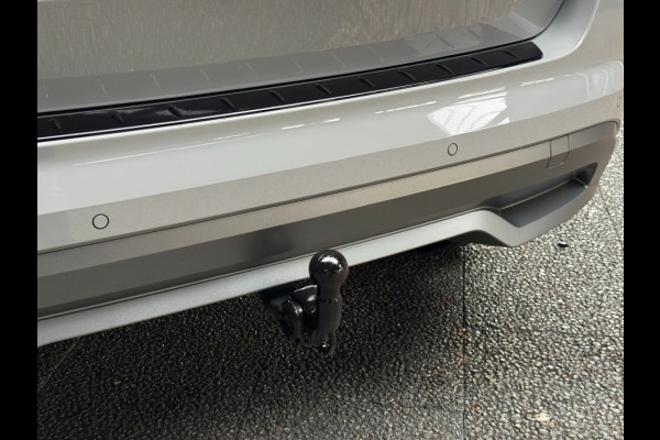 Škoda Kamiq 1.0 TSI110pk autom/panoramadak/camera/black optic/trekhaak/climate control/apple/android carplay