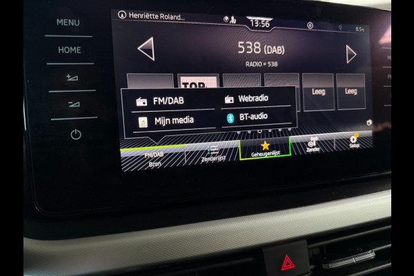 Škoda Kamiq 1.0 TSI110pk autom/panoramadak/camera/black optic/trekhaak/climate control/apple/android carplay