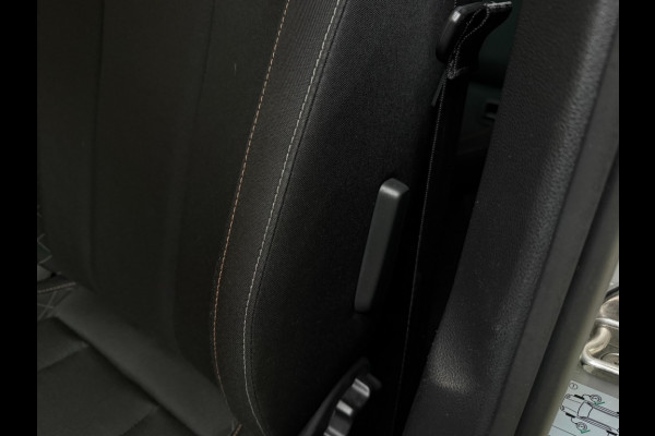 Škoda Kamiq 1.0 TSI110pk autom/panoramadak/camera/black optic/trekhaak/climate control/apple/android carplay