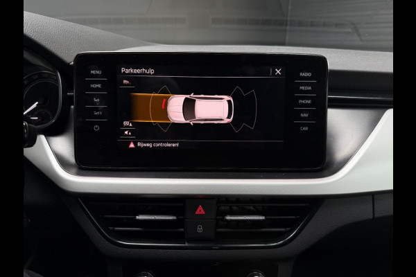 Škoda Kamiq 1.0 TSI110pk autom/panoramadak/camera/black optic/trekhaak/climate control/apple/android carplay