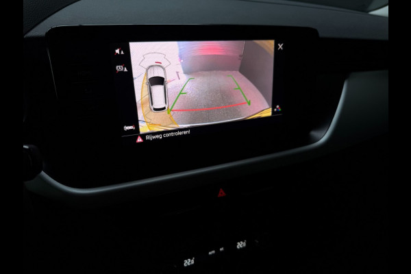 Škoda Kamiq 1.0 TSI110pk autom/panoramadak/camera/black optic/trekhaak/climate control/apple/android carplay