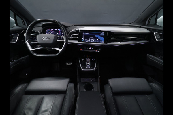 Audi Q4 e-tron 40 Launch edition S Competition 77 kWh [SCHUIFDAK, APPLE CARPLAY, VIRTUAL COCKPIT, STOELVERWARMING, CAMERA, NIEUWSTAAT]
