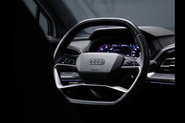 Audi Q4 e-tron 40 Launch edition S Competition 77 kWh [SCHUIFDAK, APPLE CARPLAY, VIRTUAL COCKPIT, STOELVERWARMING, CAMERA, NIEUWSTAAT]
