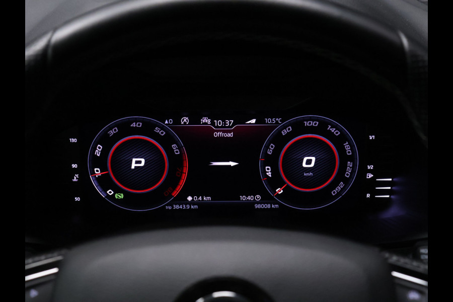 Škoda Karoq 1.5 TSI ACT Sportline Business [SCHUIFDAK, APPLE CARPLAY, ANDROID AUTO, CAMERA, STOELVERWARMING, KOFFERKLEP ELEKTRISCH, NIEUWSTAAT]