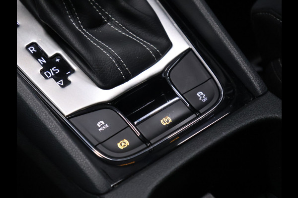 Škoda Karoq 1.5 TSI ACT Sportline Business [SCHUIFDAK, APPLE CARPLAY, ANDROID AUTO, CAMERA, STOELVERWARMING, KOFFERKLEP ELEKTRISCH, NIEUWSTAAT]