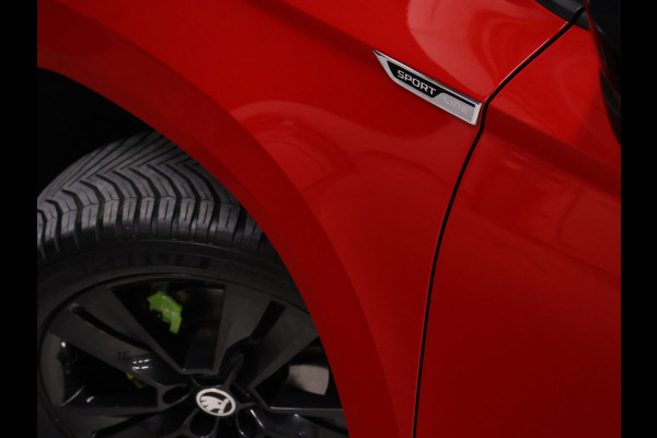 Škoda Karoq 1.5 TSI ACT Sportline Business [SCHUIFDAK, APPLE CARPLAY, ANDROID AUTO, CAMERA, STOELVERWARMING, KOFFERKLEP ELEKTRISCH, NIEUWSTAAT]