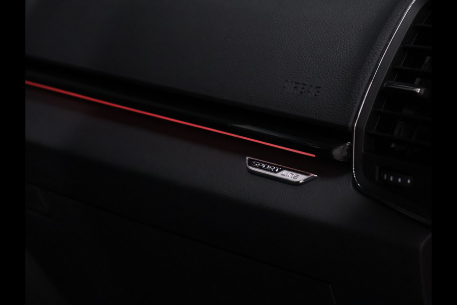 Škoda Karoq 1.5 TSI ACT Sportline Business [SCHUIFDAK, APPLE CARPLAY, ANDROID AUTO, CAMERA, STOELVERWARMING, KOFFERKLEP ELEKTRISCH, NIEUWSTAAT]