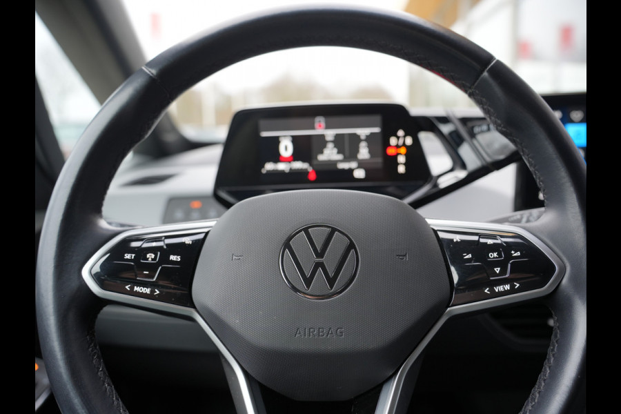 Volkswagen ID.3 First Plus 58 kWh SOH 91% | IQ Lights | Camera | Stoelverwarming | Android/Apple Carplay
