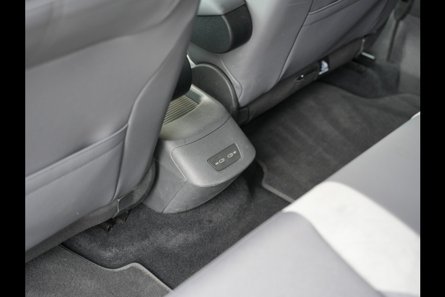 Volkswagen ID.3 First Plus 58 kWh SOH 91% | IQ Lights | Camera | Stoelverwarming | Android/Apple Carplay