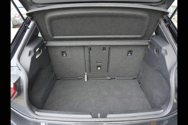 Volkswagen ID.3 First Plus 58 kWh SOH 91% | IQ Lights | Camera | Stoelverwarming | Android/Apple Carplay