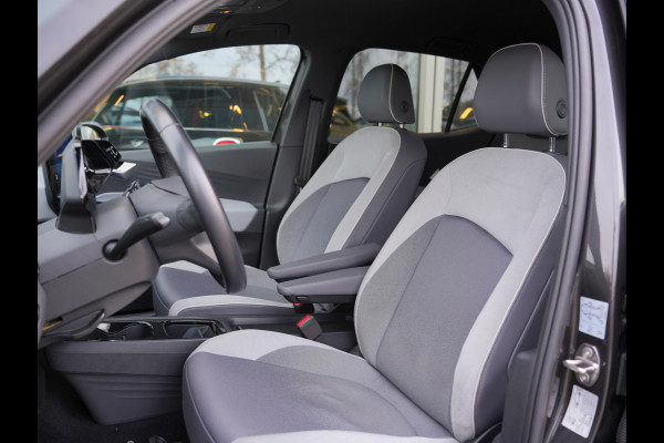 Volkswagen ID.3 First Plus 58 kWh SOH 91% | IQ Lights | Camera | Stoelverwarming | Android/Apple Carplay