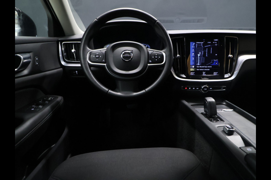 Volvo V60 2.0 B3 Sport [APPLE CARPLAY, ANDROID AUTO, VIRTUAL COCKPIT, LANE ASSIST, DODE HOEK DETECTIE, NIEUWSTAAT]