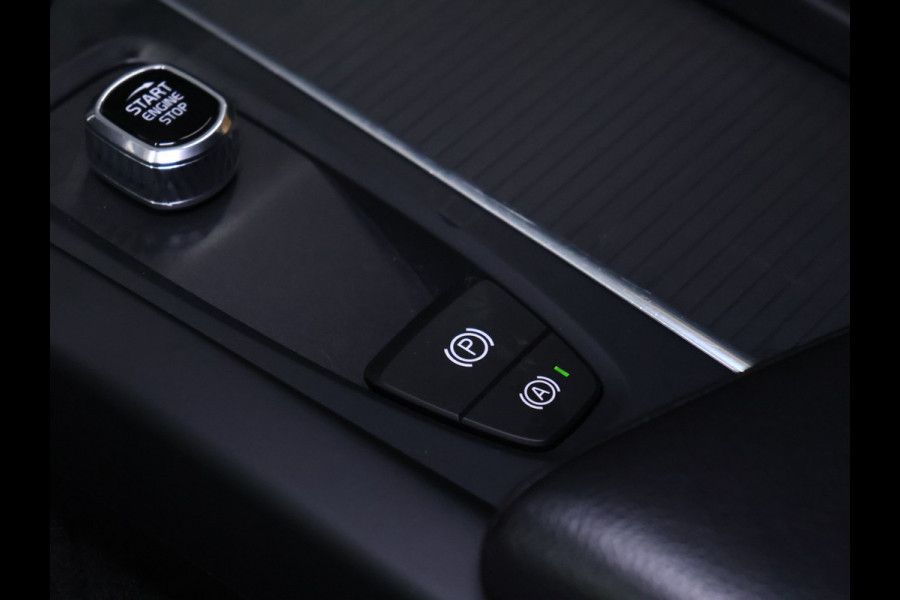 Volvo V60 2.0 B3 Sport [APPLE CARPLAY, ANDROID AUTO, VIRTUAL COCKPIT, LANE ASSIST, DODE HOEK DETECTIE, NIEUWSTAAT]