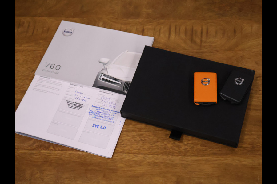 Volvo V60 2.0 B3 Sport [APPLE CARPLAY, ANDROID AUTO, VIRTUAL COCKPIT, LANE ASSIST, DODE HOEK DETECTIE, NIEUWSTAAT]