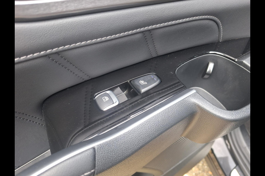 Kia Sorento 1.6 T-GDI Plug-in Hybrid 4WD ExecutiveLine Sky | Pano | Vol Leder | Trekhaak | Dealer Onderhouden! |