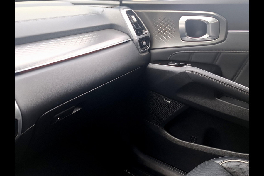 Kia Sorento 1.6 T-GDI Plug-in Hybrid 4WD ExecutiveLine Sky | Pano | Vol Leder | Trekhaak | Dealer Onderhouden! |