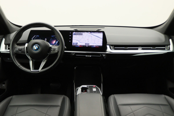BMW X1 xDrive25e Leer, Camera, Sfeerverlichting, Apple Carplay, PDC