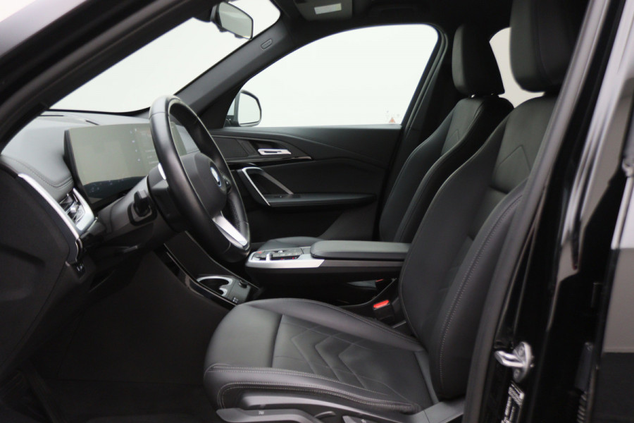 BMW X1 xDrive25e Leer, Camera, Sfeerverlichting, Apple Carplay, PDC
