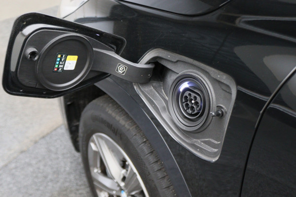 BMW X1 xDrive25e Leer, Camera, Sfeerverlichting, Apple Carplay, PDC